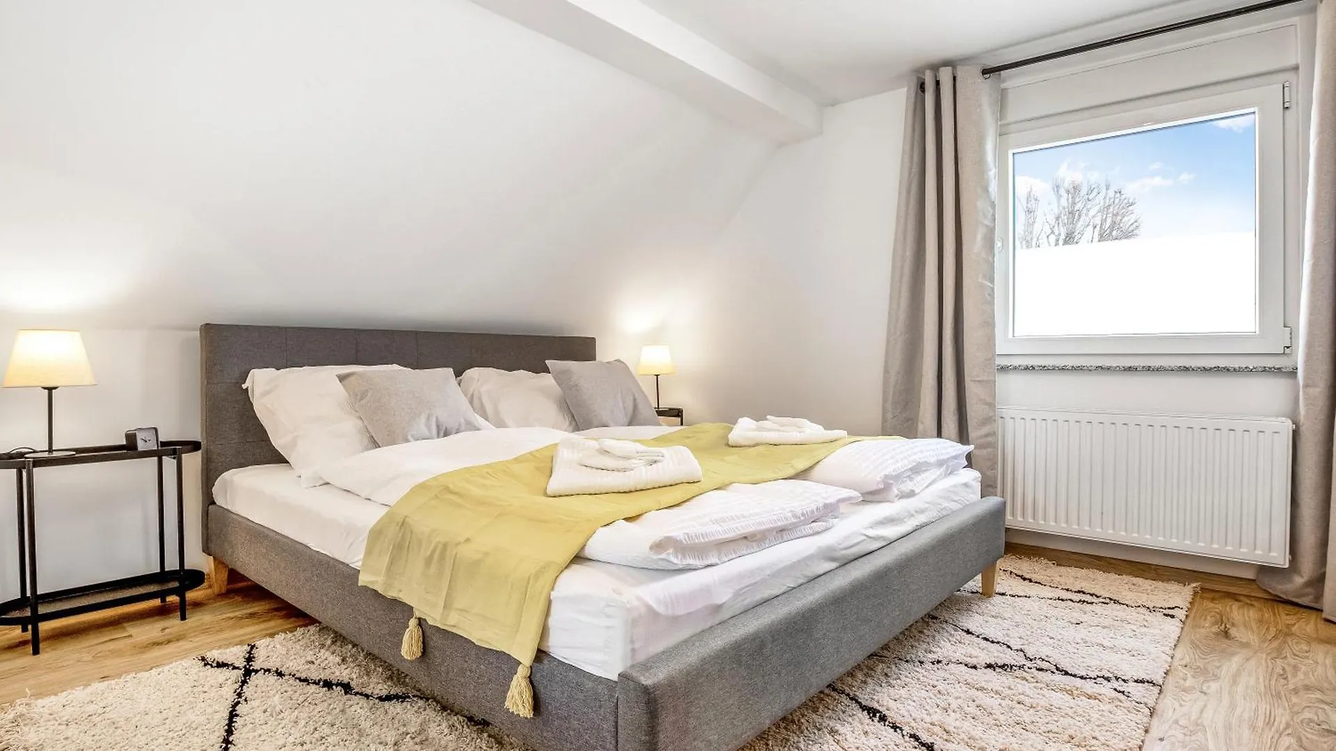 Apartment 110 Qm Penthousewohnung Bei Bonn / Koeln Lohmar